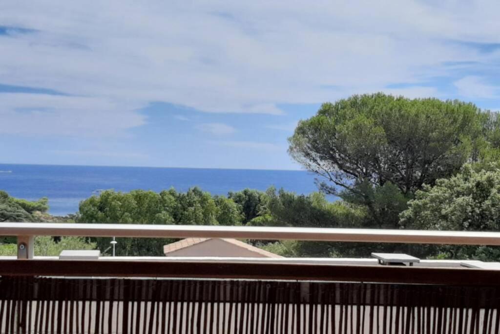 Charmant Appartement Vue Mer A 100M De La Plage. Saint Aygulf Luaran gambar