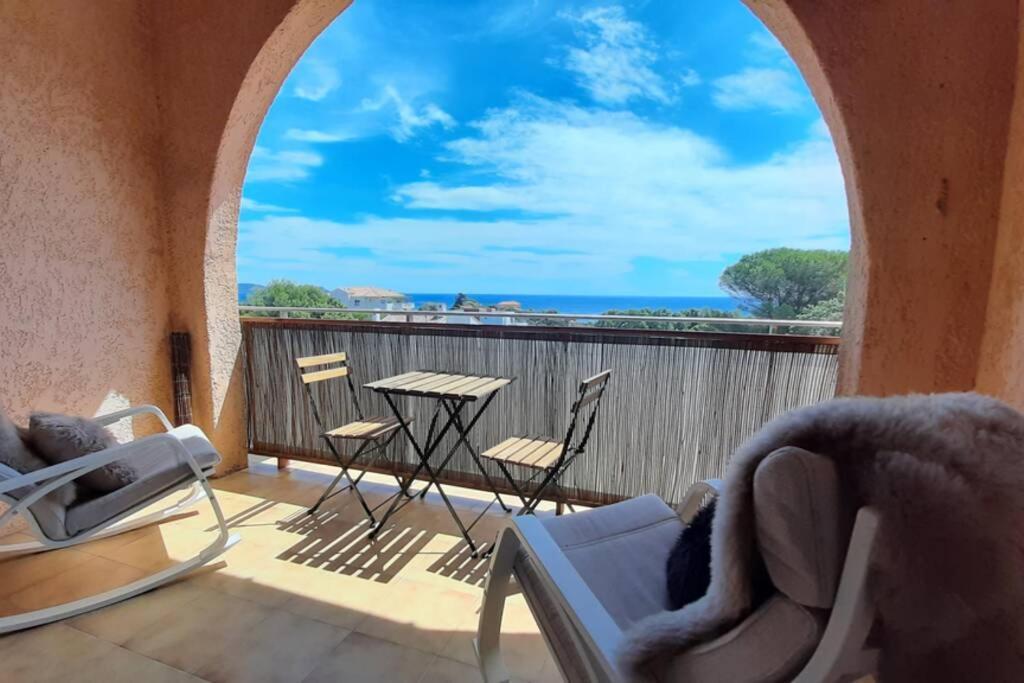 Charmant Appartement Vue Mer A 100M De La Plage. Saint Aygulf Luaran gambar