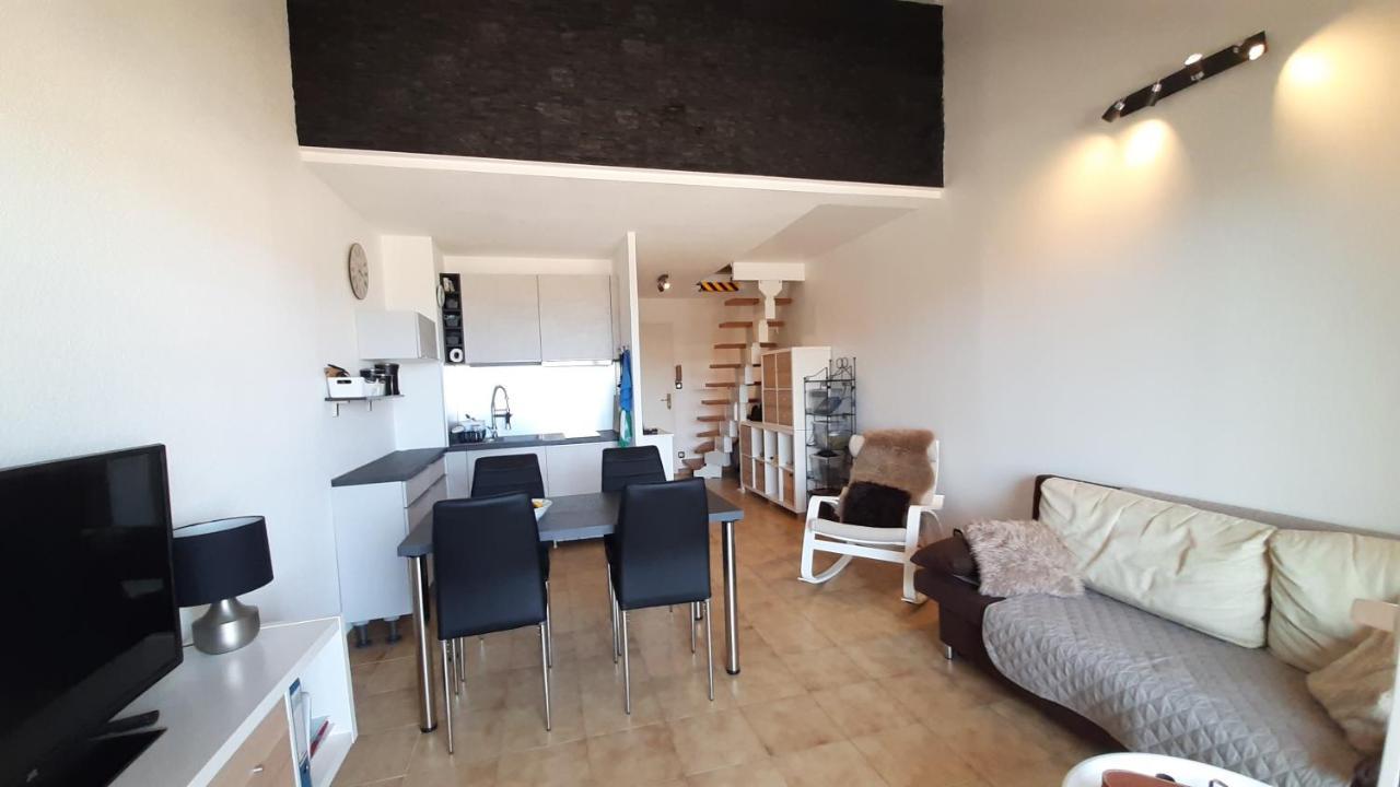 Charmant Appartement Vue Mer A 100M De La Plage. Saint Aygulf Luaran gambar